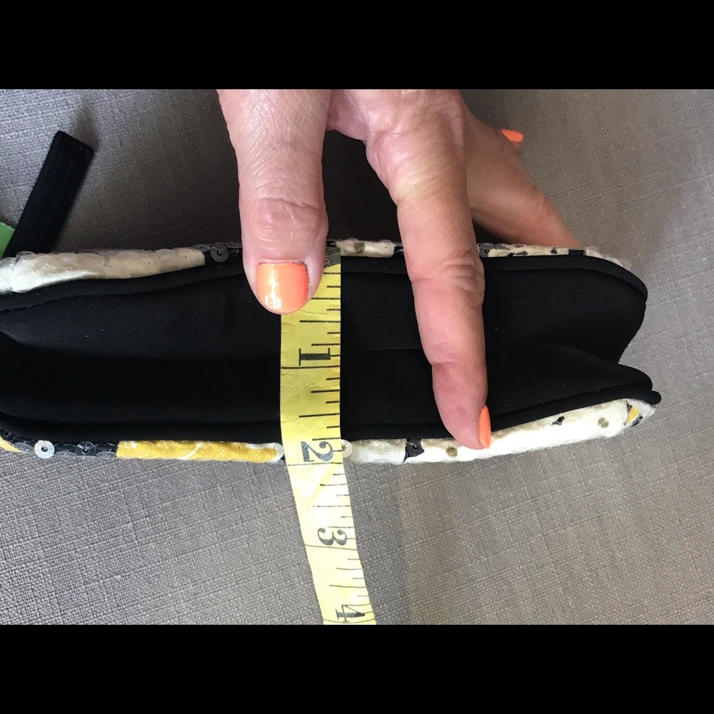 Vera Bradley Dogwood shimmer wristlet - Picture 15 of 16
